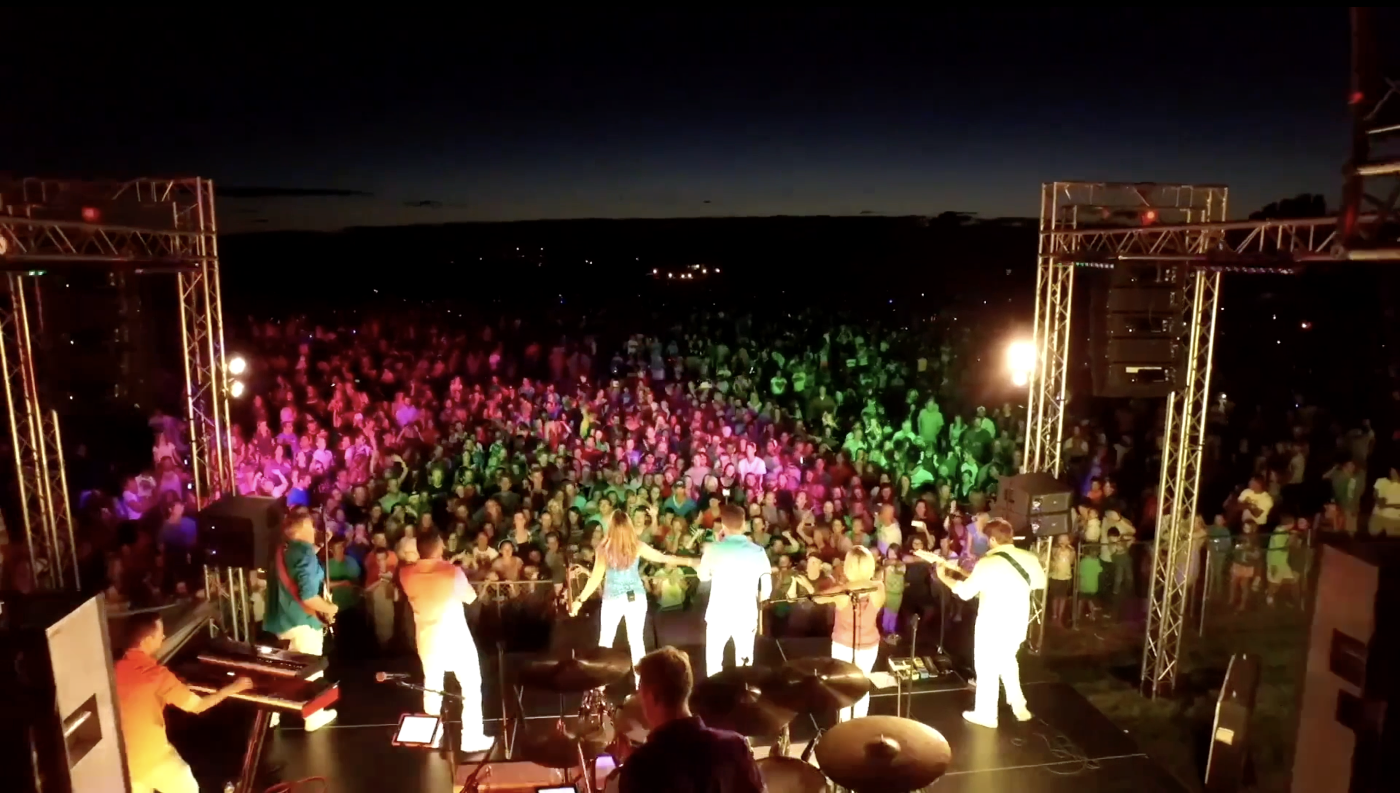 International event guests dancing with Party Echelon at a corporate gala