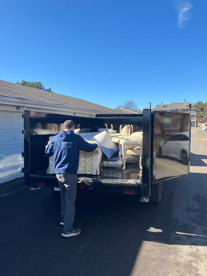 Naperville garage cleanout